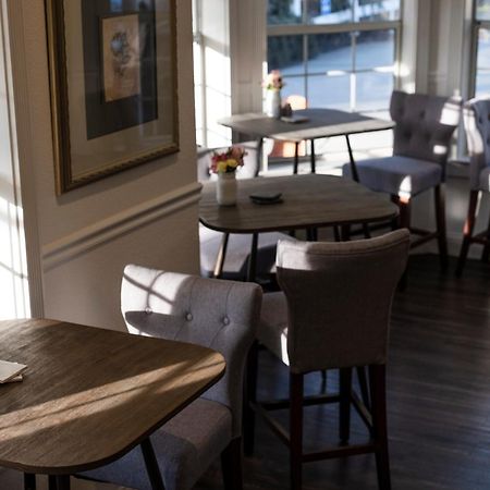 Hounds Tooth Inn Oakhurst Bagian luar foto