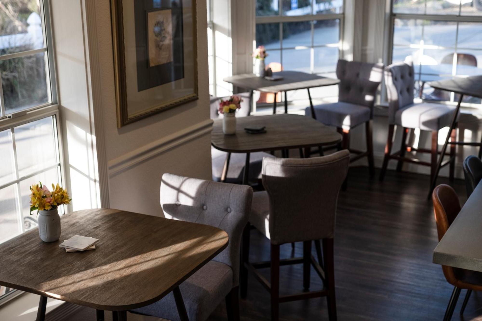 Hounds Tooth Inn Oakhurst Bagian luar foto