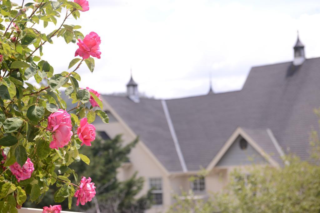Hounds Tooth Inn Oakhurst Bagian luar foto