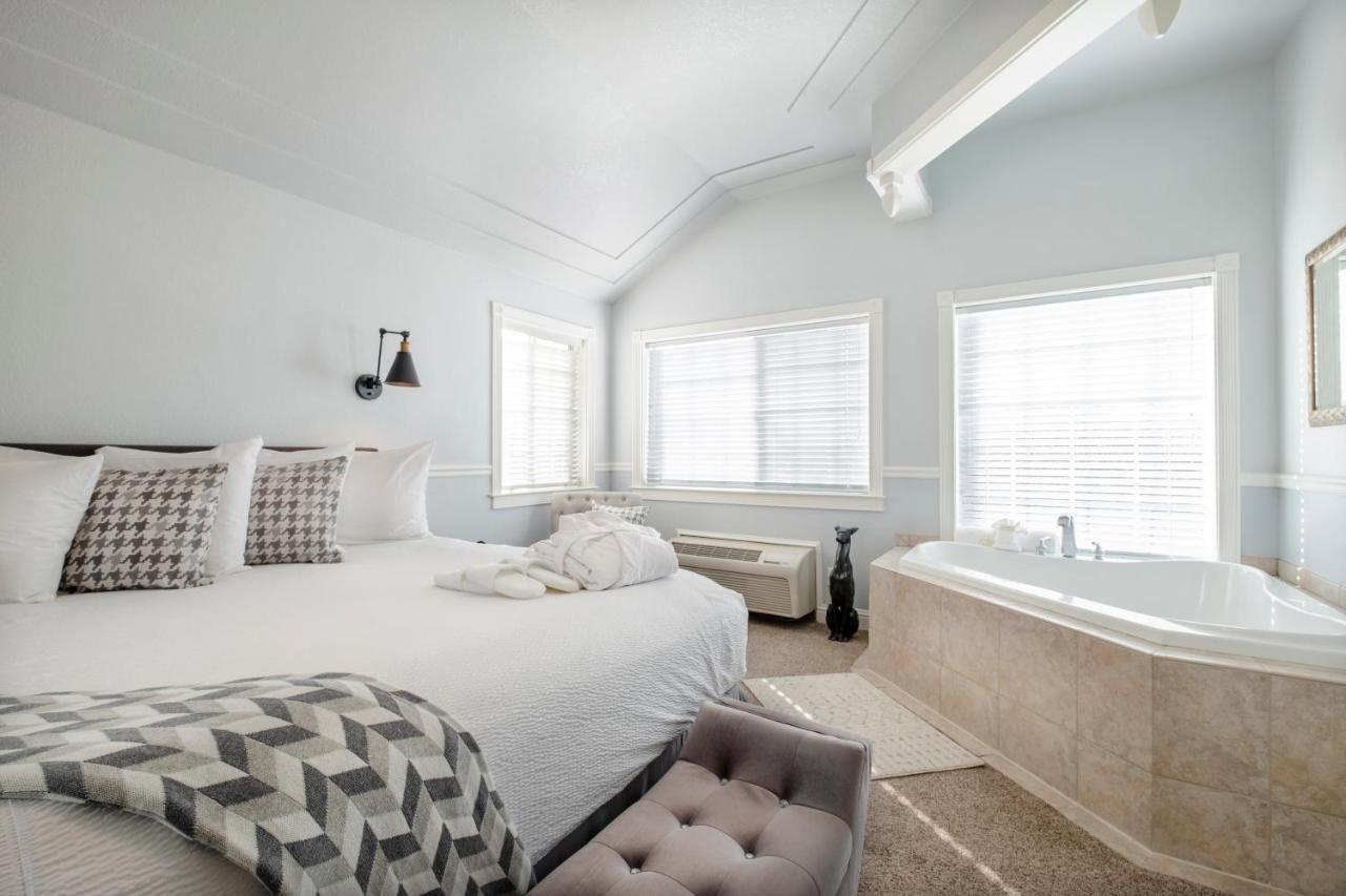 Hounds Tooth Inn Oakhurst Bagian luar foto
