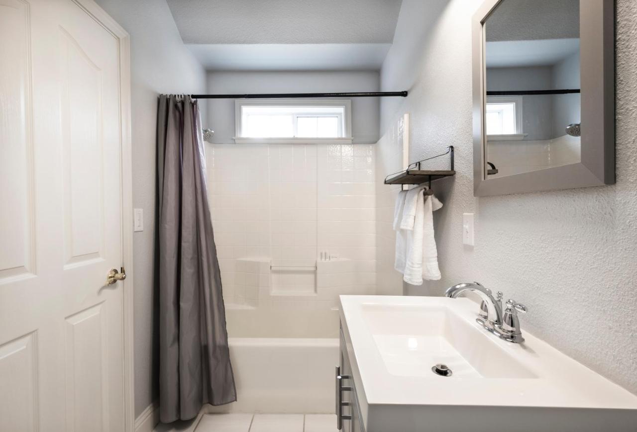 Hounds Tooth Inn Oakhurst Bagian luar foto