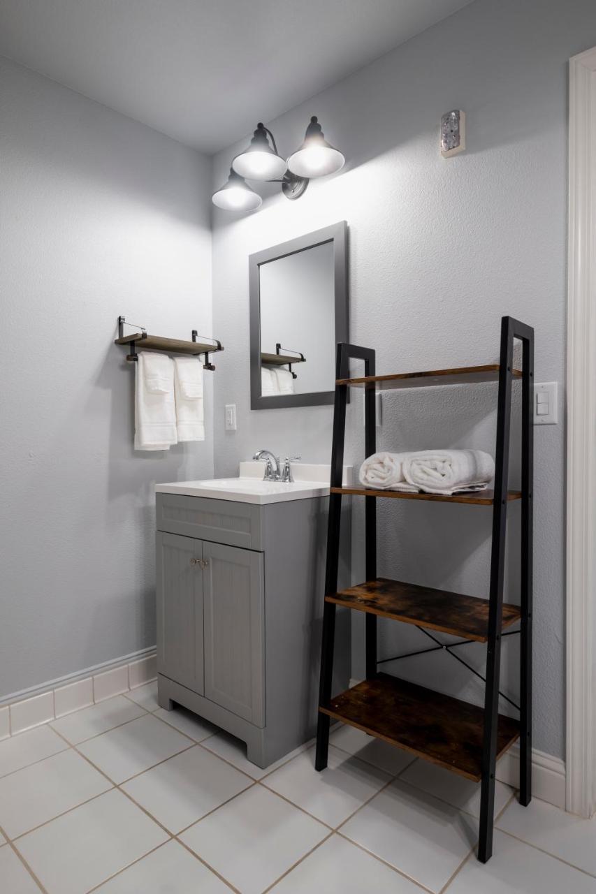 Hounds Tooth Inn Oakhurst Bagian luar foto